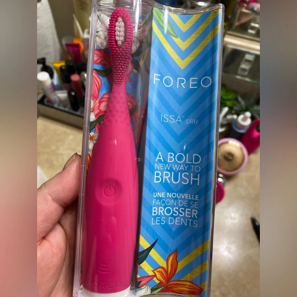 Foreo - Picture 1 of 5